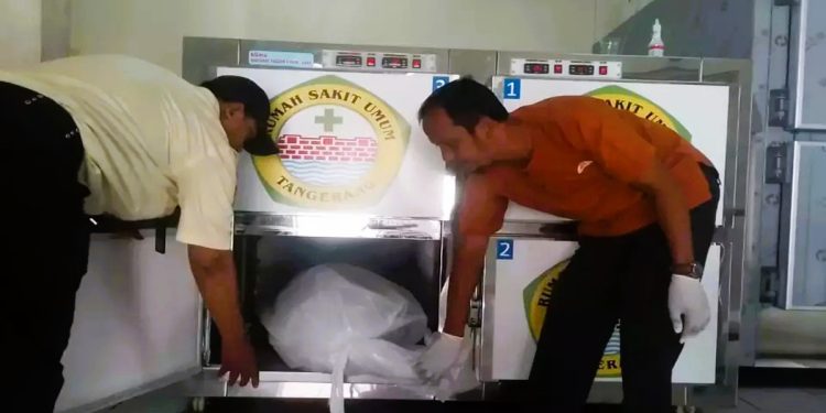 *Jasad dalam tong Cisadane Tangerang